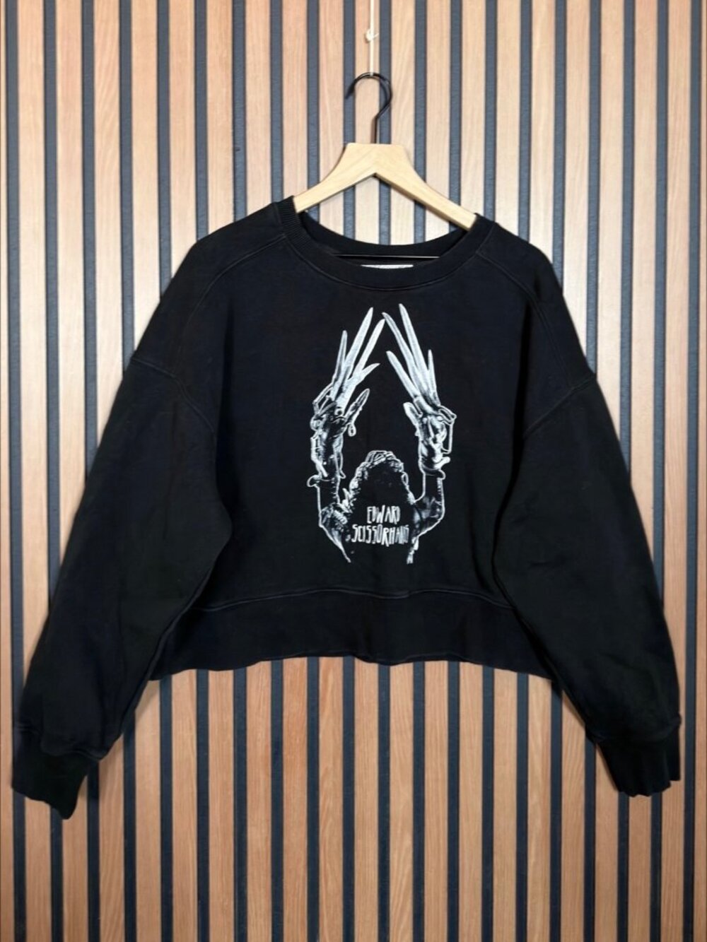 Edward Scissorhands Sweatshirt 3XL Womens Black Pullover Cropped Crewneck Fleece